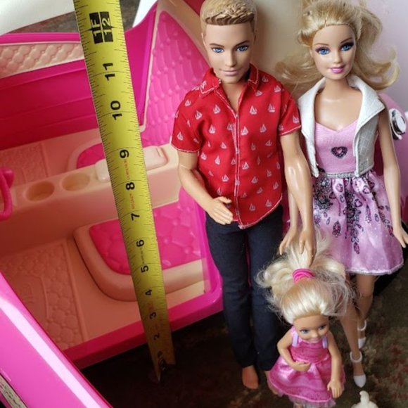 Barbie's Family Barbie Ken with Pink Car Battery Operated - Picture 4 of 16